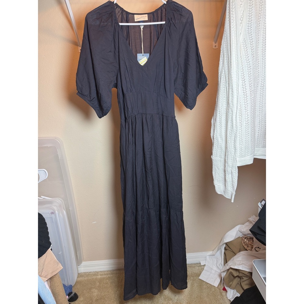 Universal Thread Womens Black V-Neck Puff Sleeve Tiered Maxi Dress NWT